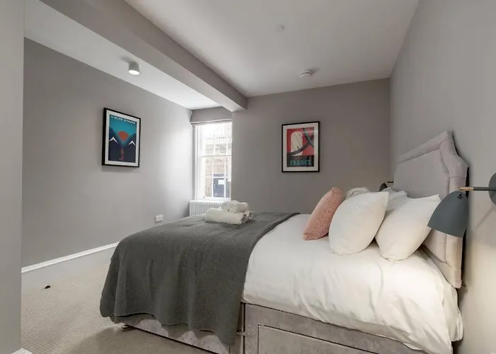 Joivy Luxurious 2Br Home Near Haymarket Station